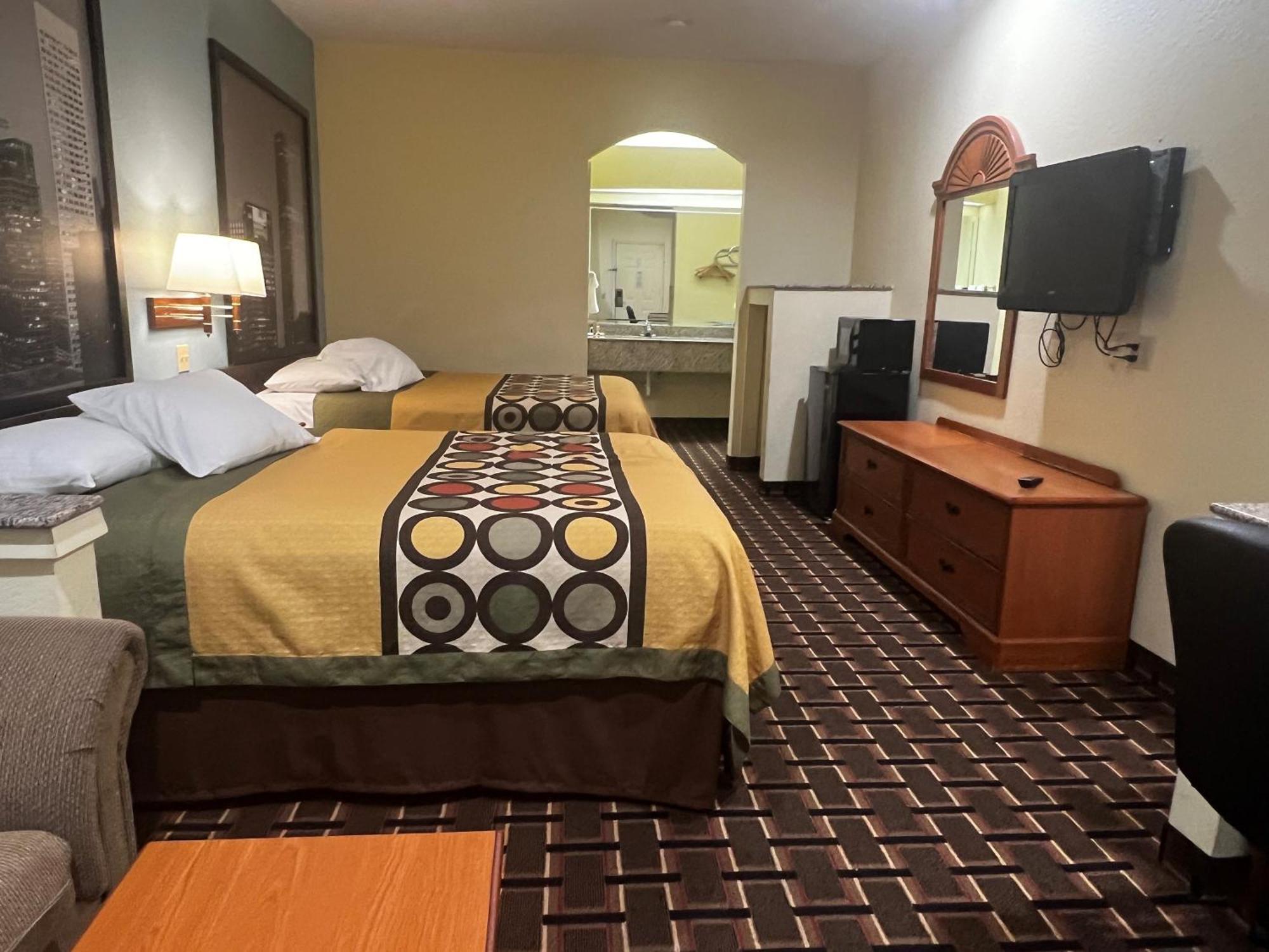 Super 8 By Wyndham Stafford Sugarland Area Hotell Exteriör bild